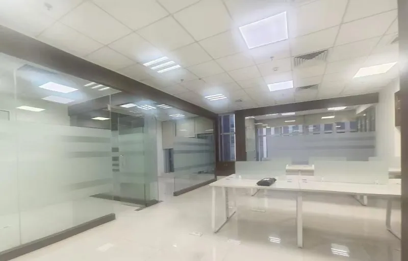 万骏经贸大厦实景