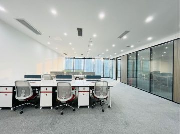方大城｜362㎡精装办公室出租 · 华侨城