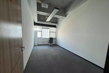 深圳福田保税区办公空间｜深福保盈福大厦350㎡精装户型