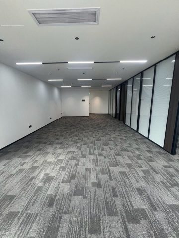 东久创新科技园｜278㎡精装办公室出租 · 南湾