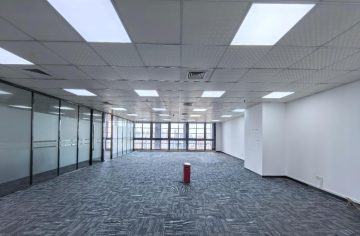 深圳科技园中区办公空间｜比克科技大厦226㎡精装户型