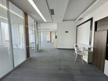 前海210㎡办公户型｜大新时代大厦 · 精装