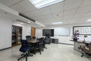 深圳科技园中区办公空间｜万基产业园500㎡精装户型
