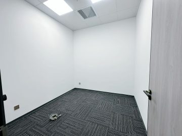 立润富达广场｜105.54㎡精装办公室出租 · 南头