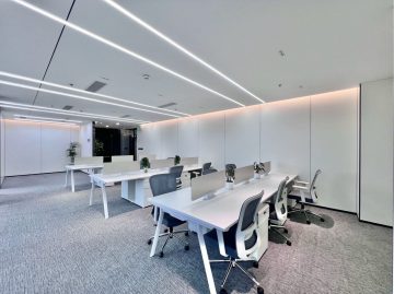 芒果网大厦｜368㎡精装办公室出租 · 科技园