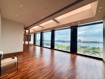 恒裕前海金融中心｜150㎡豪装办公室出租 · 前海