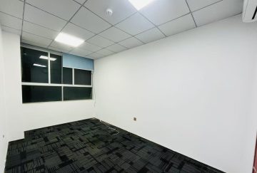 深圳福田保税区办公空间｜万利工业大厦168㎡精装户型