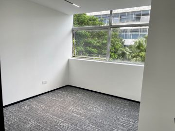 深圳软件园88㎡在租办公室｜中层豪装