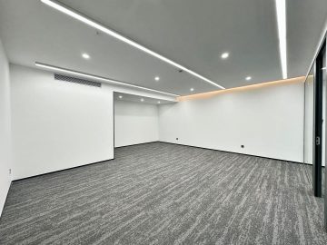 莲花145㎡办公户型｜英龙商务中心 · 精装