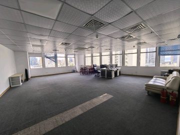 蛇口金融中心大厦｜180㎡精装办公室出租 · 蛇口