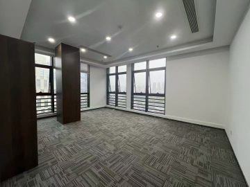 TCL国际E城｜396㎡精装办公室出租 · 南头