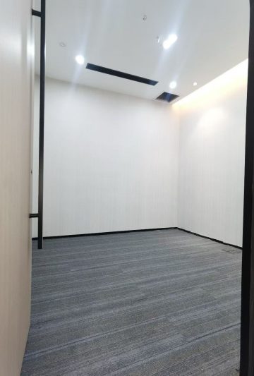 科技园178㎡办公户型｜华中科技大学深圳产学研基地 · 精装