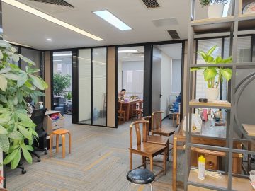 中心商务大厦｜272㎡精装办公室出租 · 福田中心区