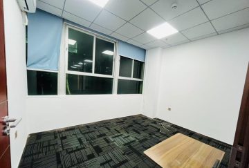 深圳福田保税区办公空间｜万利工业大厦168㎡精装户型