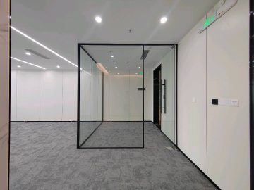 卓越前海壹号212㎡在租办公室｜高层精装