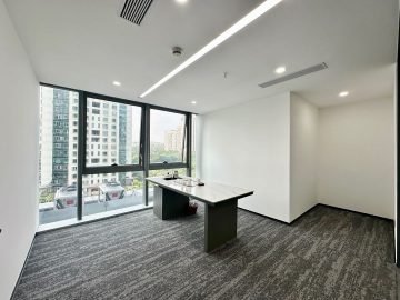 英龙商务中心351㎡在租办公室｜中层精装