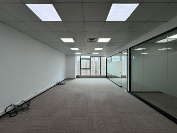 南园枫叶大厦｜190㎡精装办公室出租 · 南油