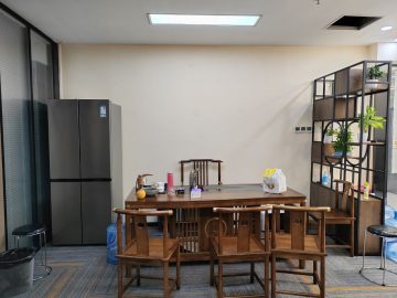 中心商务大厦｜272㎡精装办公室出租 · 福田中心区