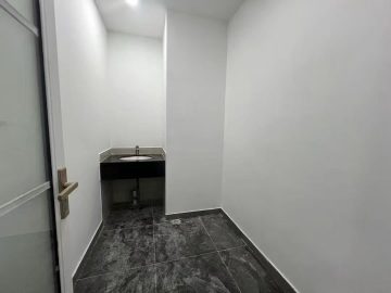 TCL国际E城｜396㎡精装办公室出租 · 南头