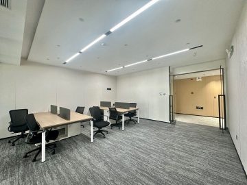 英龙商务中心｜148㎡精装办公室出租 · 莲花