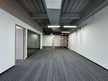 南园枫叶大厦｜187㎡精装办公室出租 · 南油