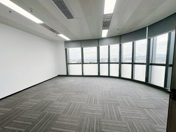 豪方天际广场346㎡在租办公室｜高层精装