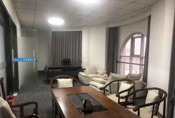 深圳大浪办公空间｜颐丰华创新产业园338㎡精装户型