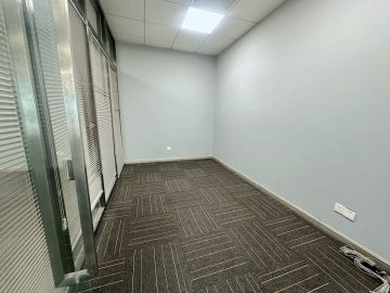 南油348㎡办公户型｜南园枫叶大厦 · 精装