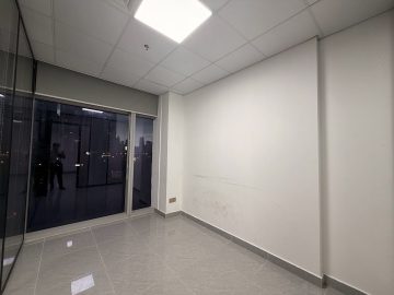 远洋滨海大厦｜107㎡豪装办公室出租 · 南油