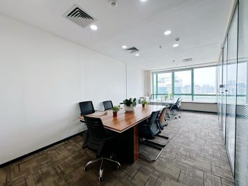 南头200㎡办公户型｜西海明珠大厦 · 精装