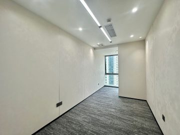 英龙商务中心｜148㎡精装办公室出租 · 莲花