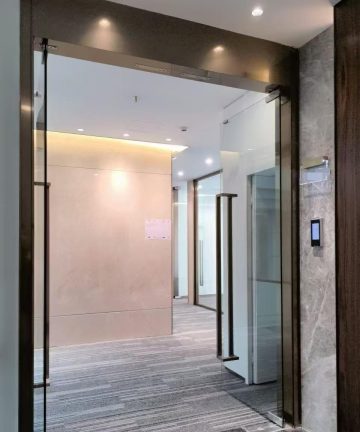 深圳宝安中心区办公空间｜荣超滨海大厦165㎡精装户型