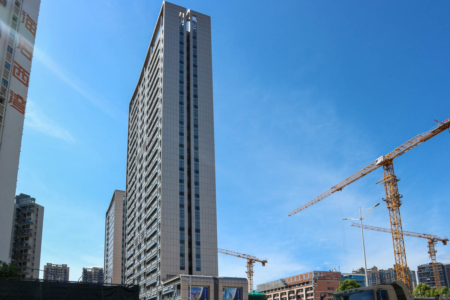 广兴源蓝湾海岸大厦实景