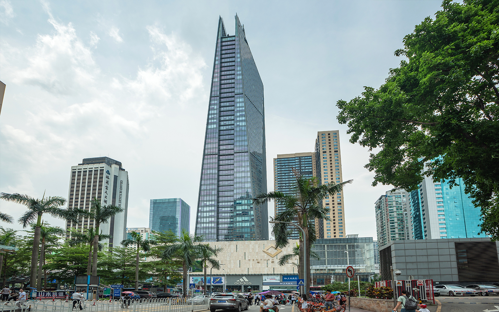 世纪汇（交通银行大厦）实景