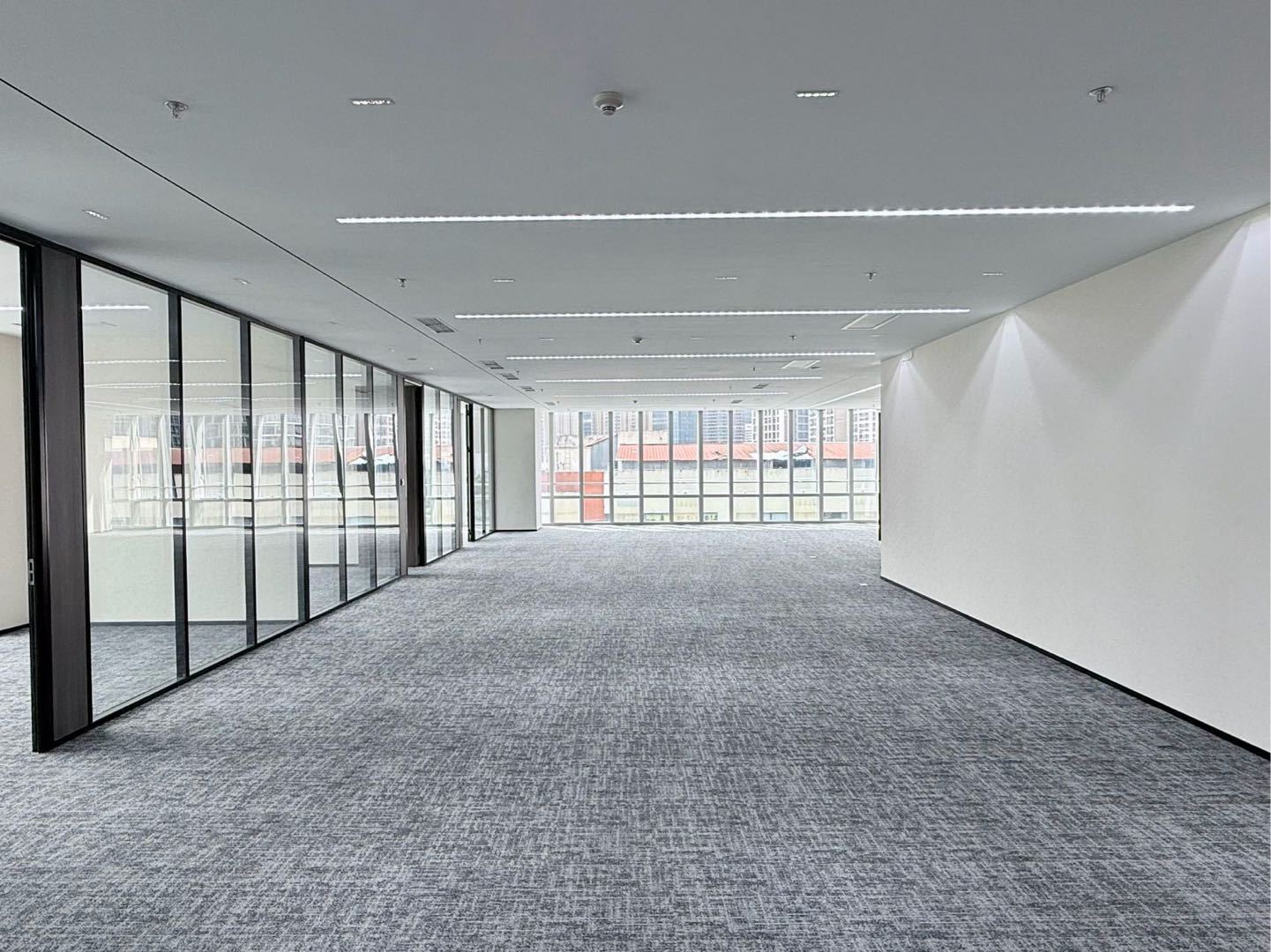 讯美科技广场 · 656㎡精装办公室实景