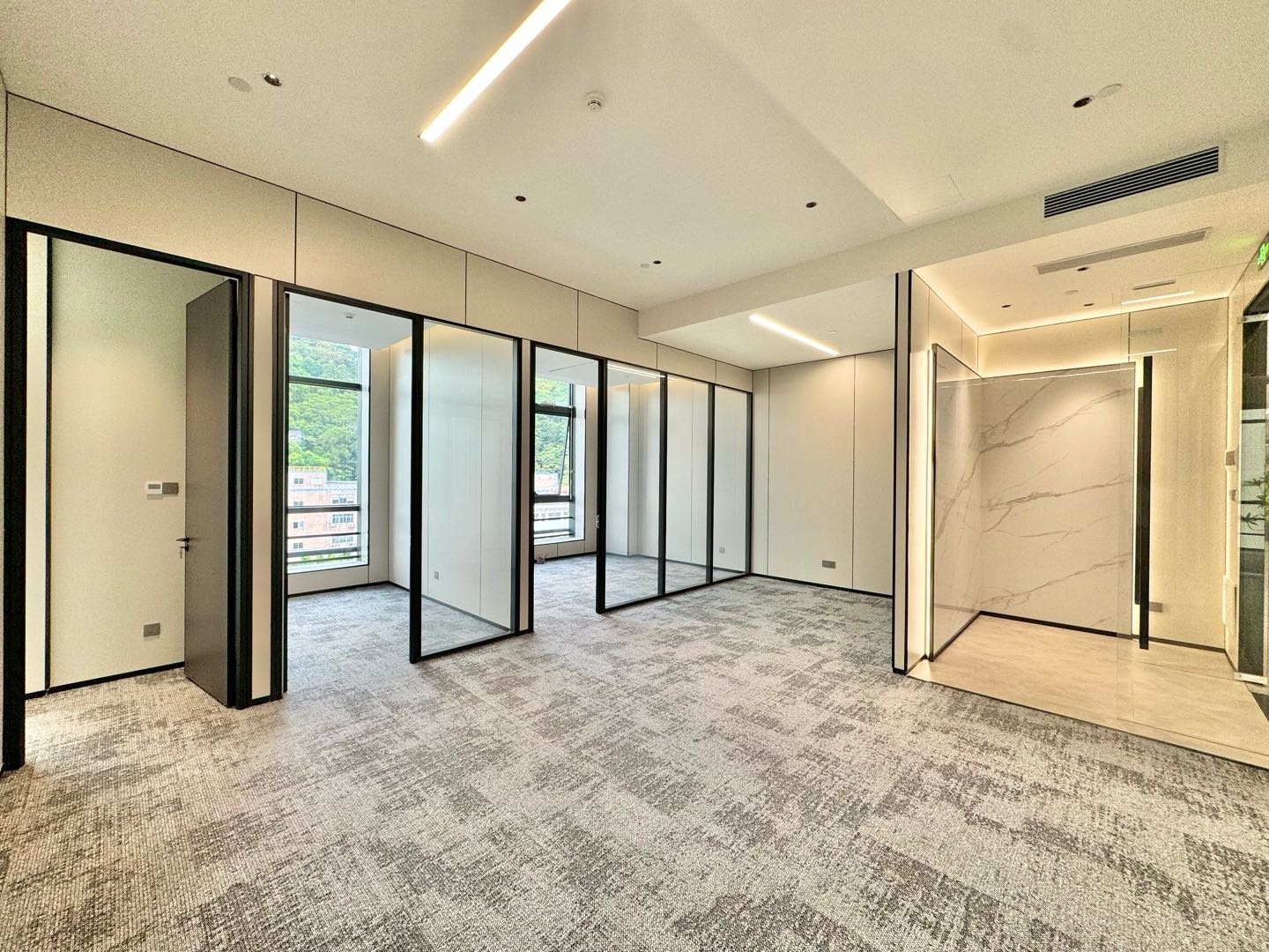 润宝大楼 · 173㎡豪装办公室实景
