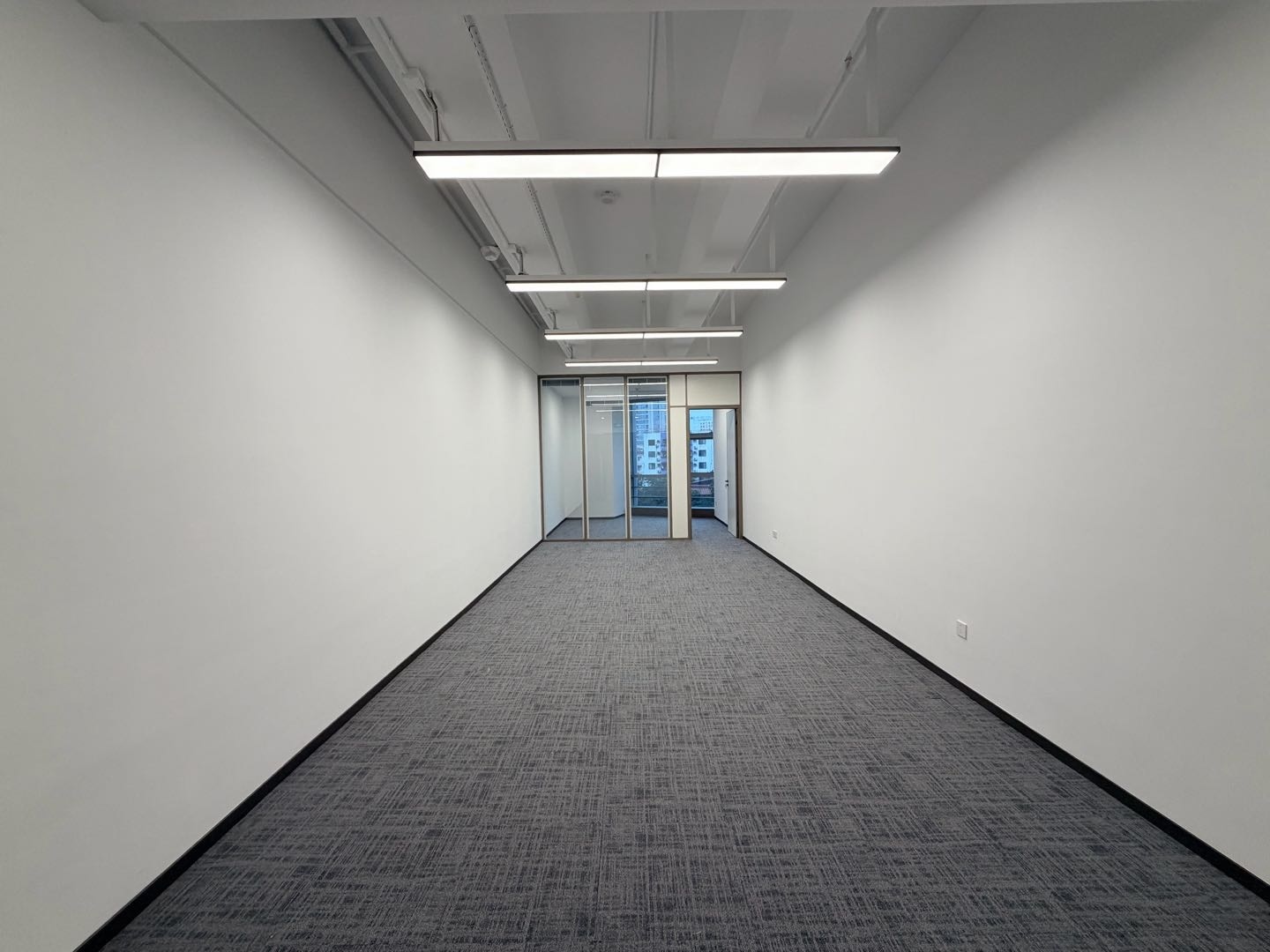 阳光科创中心 · 76㎡精装办公室实景