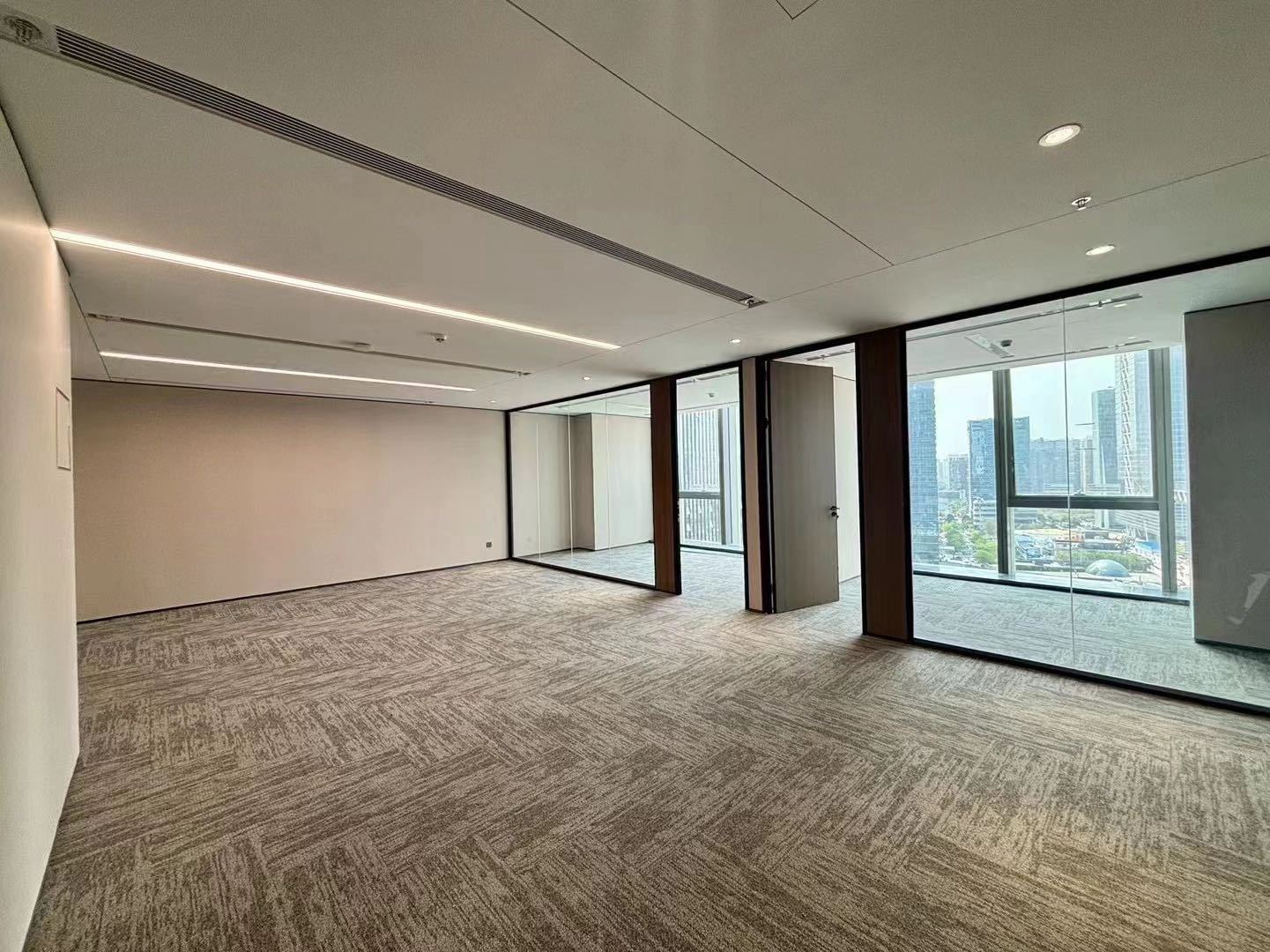 海信南方大厦 · 125㎡豪装办公室实景