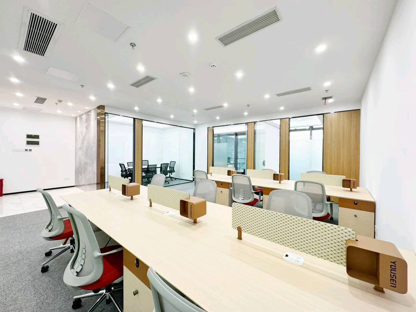 方大城 · 235㎡精装办公室实景