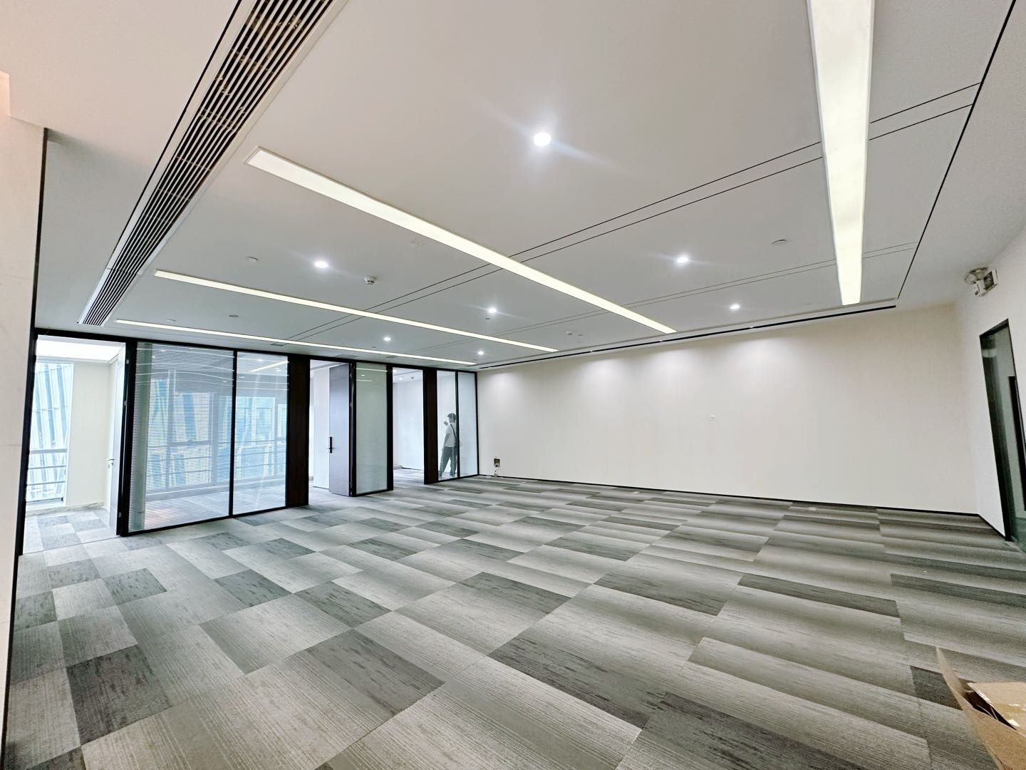 赛西科技大厦 · 259㎡豪装办公室实景