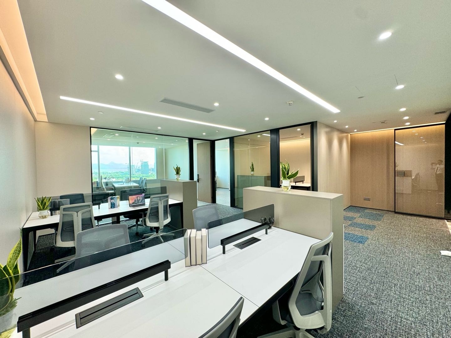 汉唐大厦 · 235.31㎡精装办公室实景