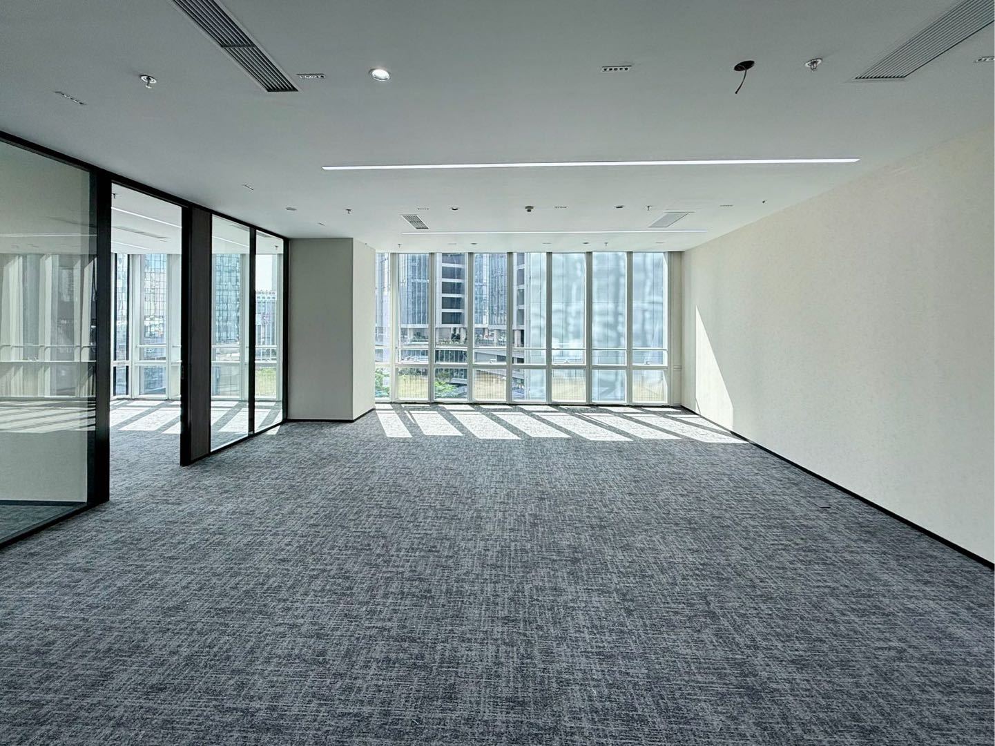 讯美科技广场 · 193㎡精装办公室实景