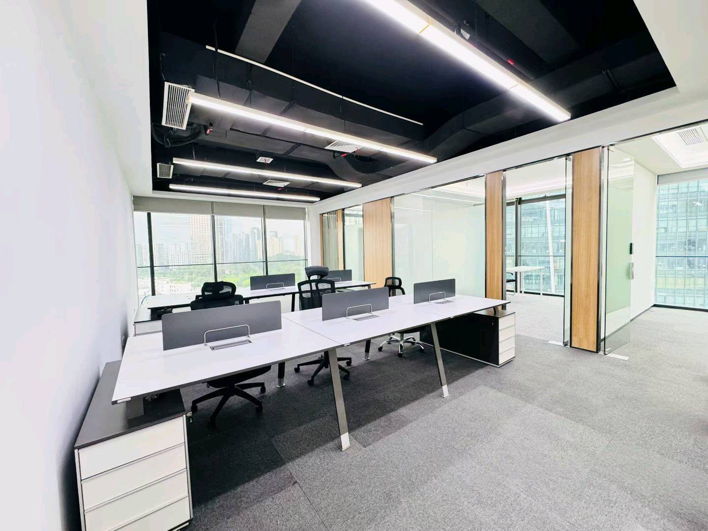方大城 · 295㎡精装办公室实景