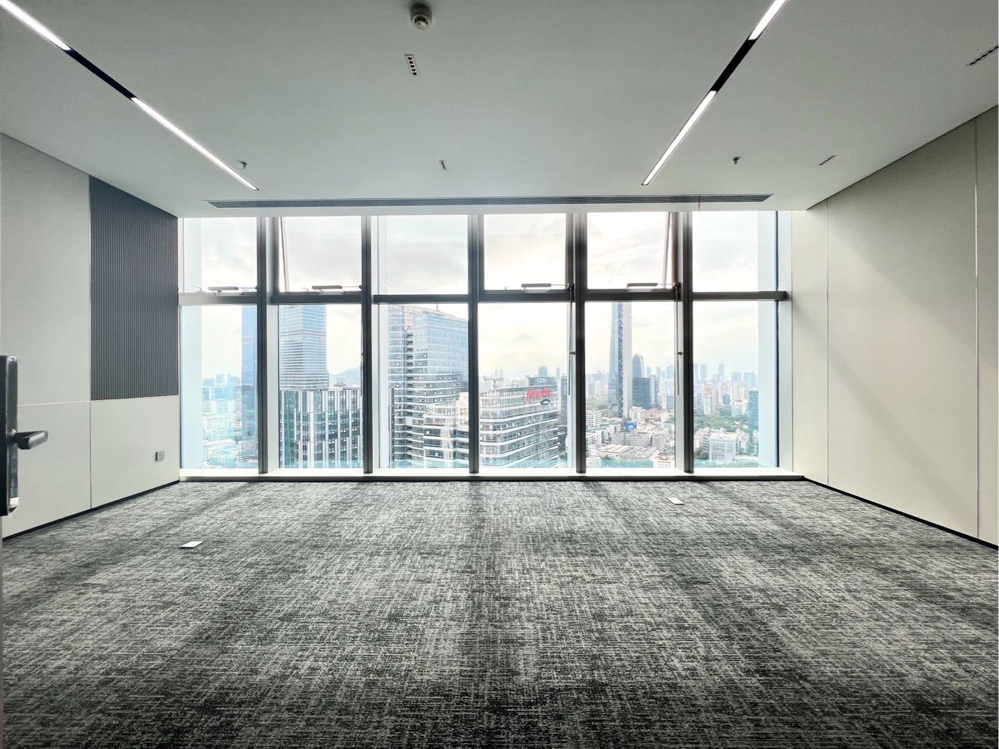 康泰创新广场 · 580㎡豪装办公室实景