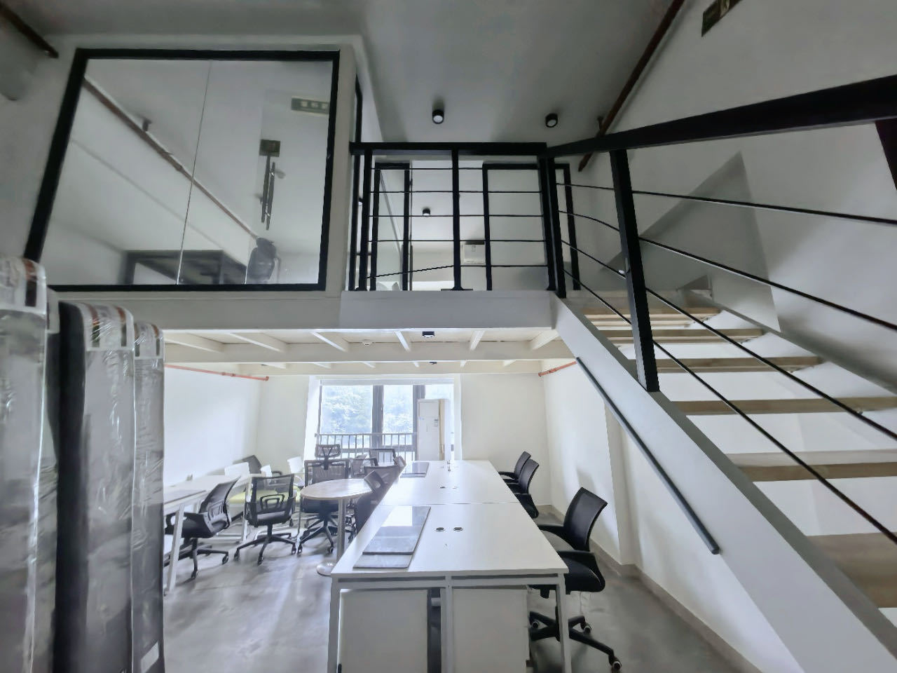 花半里·欣悦广场 · 40㎡精装办公室实景