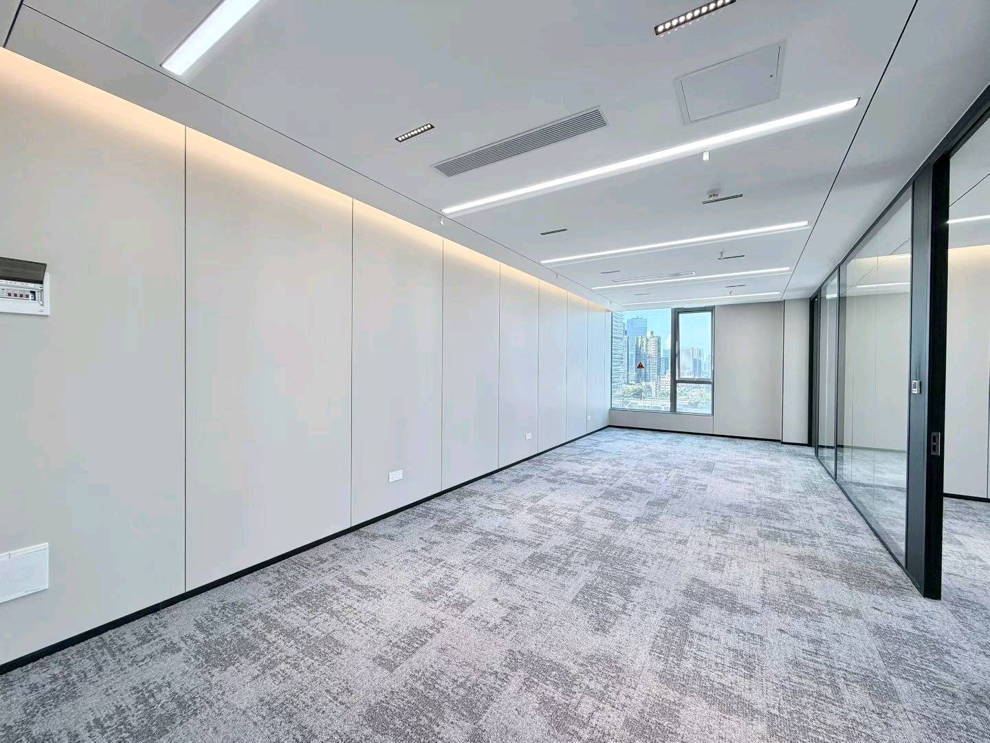远望谷大厦 · 279㎡精装办公室实景