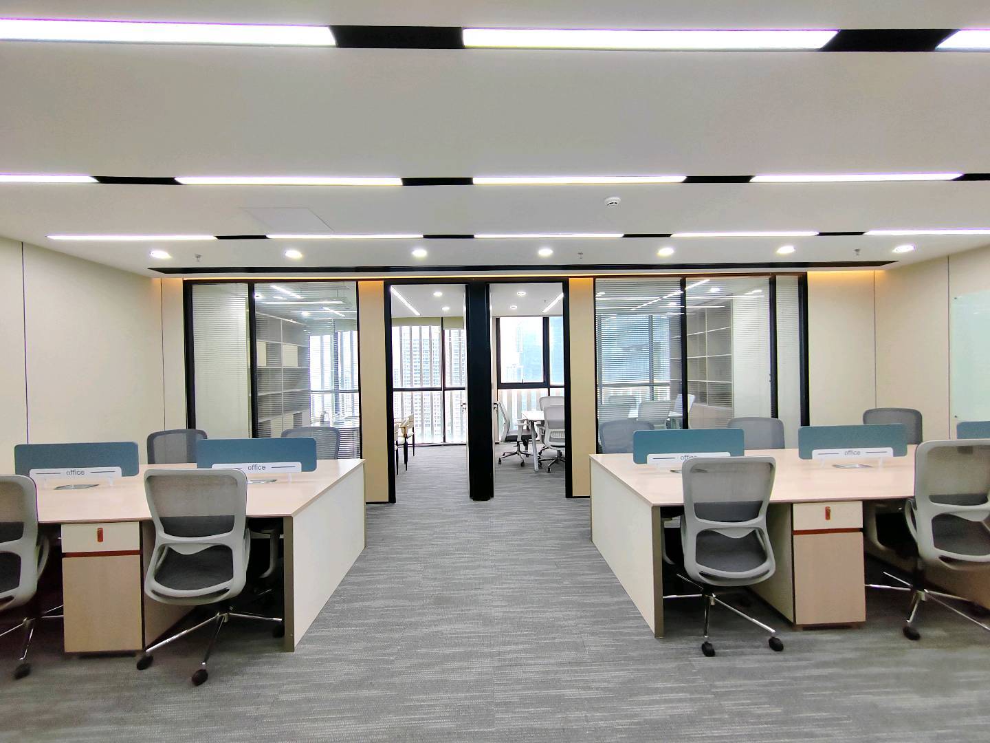 深圳湾科技生态园 · 218㎡精装办公室实景