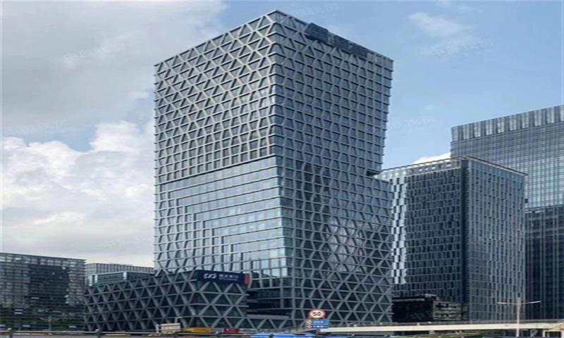 盈峰中心2 便利的地理位置和丰富的商业配套设施