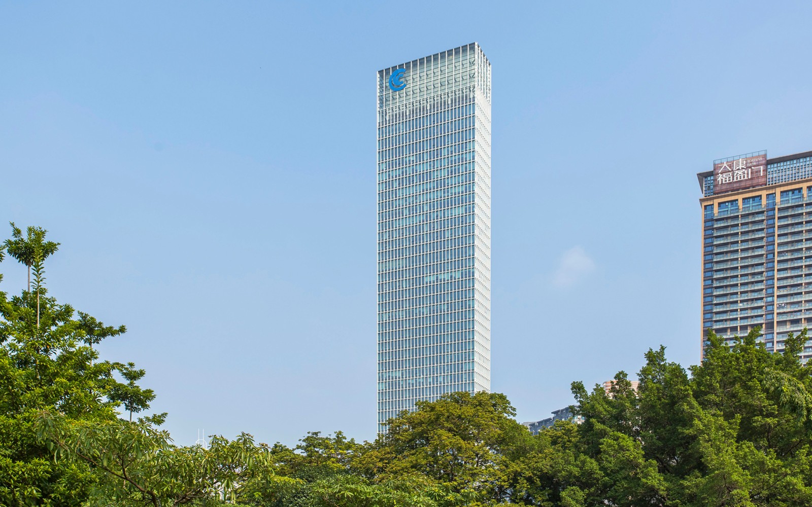 海岸中心