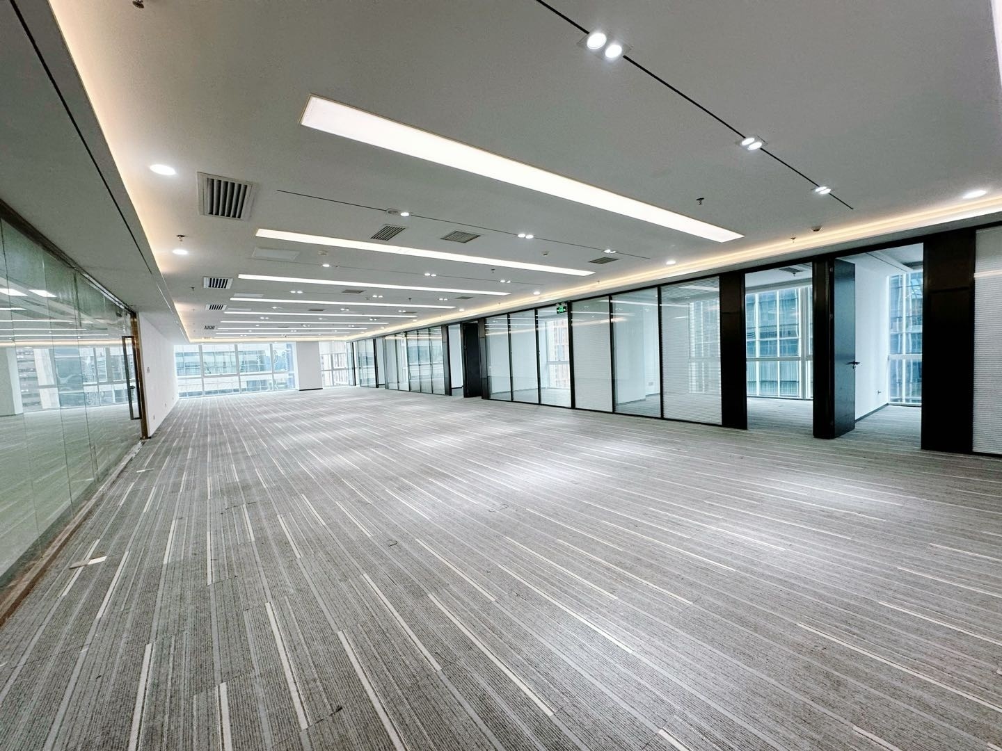 大冲商务中心｜543㎡精装办公室出租 · 科技园实景图